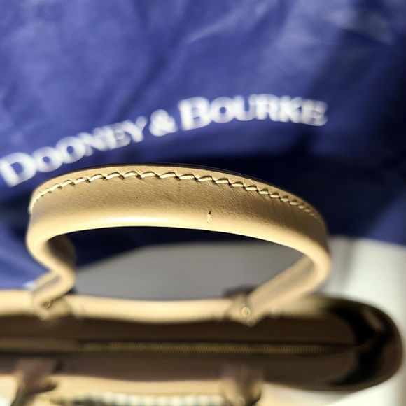 Dooney & Bourke Beacon Zip Tote Taupe Smooth Leather Carryall Shopper Zipper - Picture 15 of 16